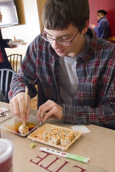 William DeBarba ‘17 enjoys sushi from Lower during lunch.[Photos by Hana Isihara ‘17]